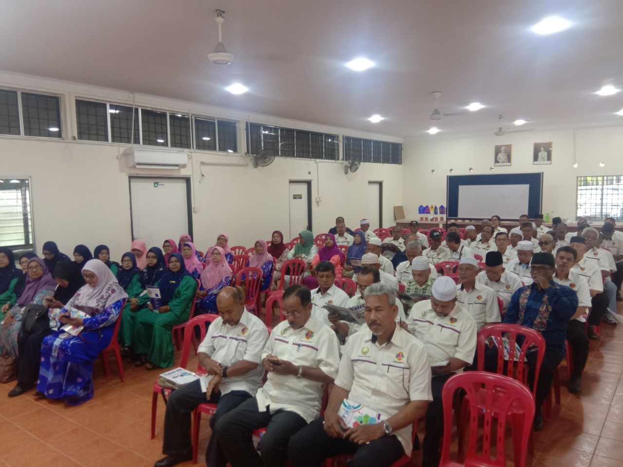 ROMBONGAN JELAJAH EXCO